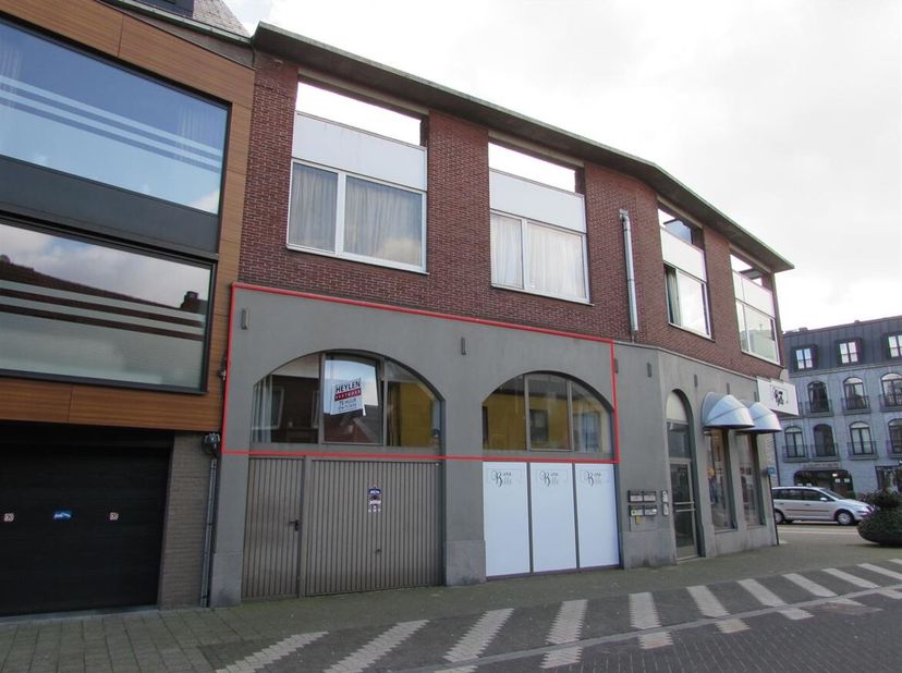 Appartement d'une chambre prêt à emménager, situé dans le centre d'Oud-Turnhout.<br />
Situation : <br />
L'appartement est situé au début de la Kerks