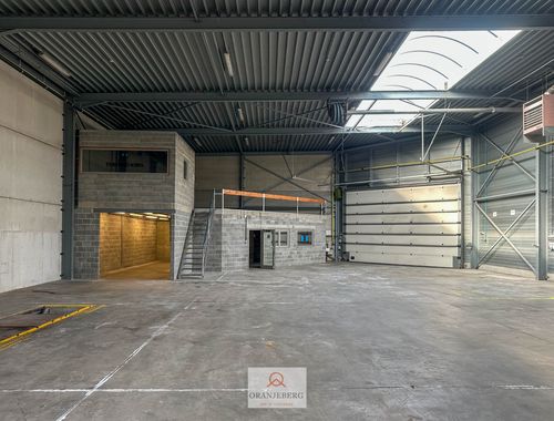                                         Entrepôt sans bureau à louer à Evergem, € 3.900
