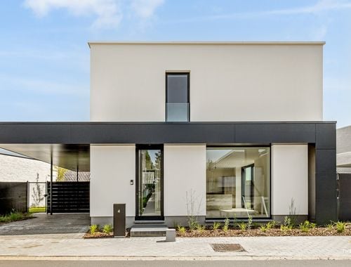                                         Woning te koop in Sint-Truiden, € 590.000
