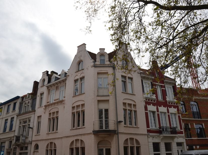 Dit appartement is gelegen in het centrum van Oostende.<br />
<br />
Geen bijkomende syndic kosten.