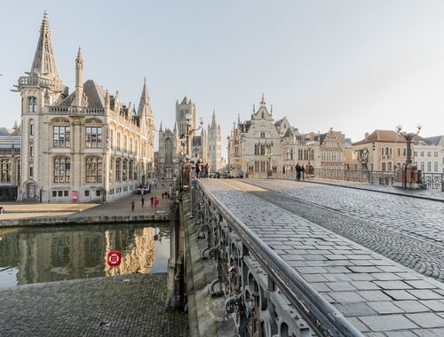                                         Serviceflat à vendre à Gent, € 265.000
