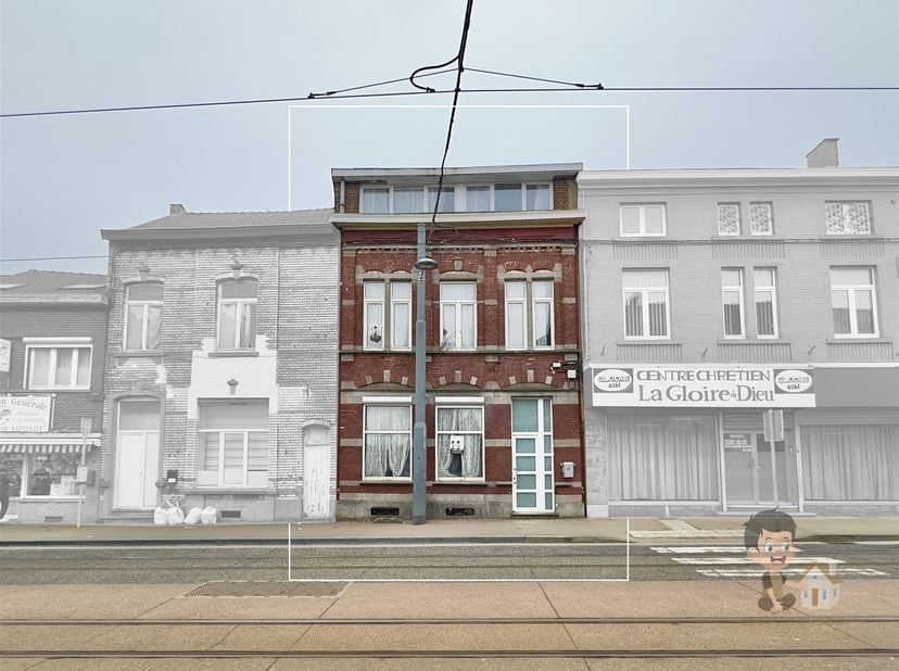 Grande maison 7 chambres à rénover  Travaux déjà commencés<br />
Vous recherchez un bien avec du potentiel pour un projet familial ou un investissemen
