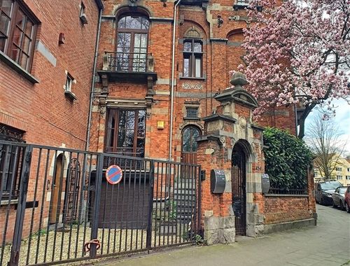                                         Andere te koop in Laken, € 790.000
