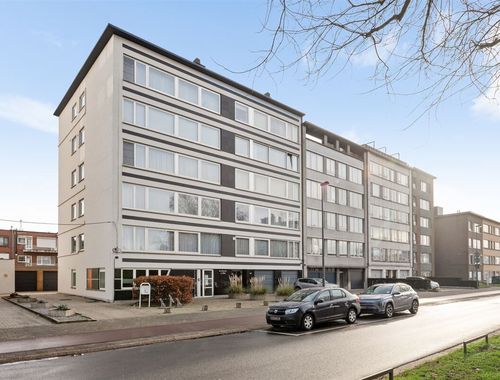                                         Bureaux à vendre à Merksem, € 249.000
