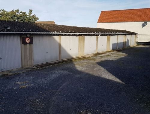                                         Box à vendre à Borgloon, € 195.000
