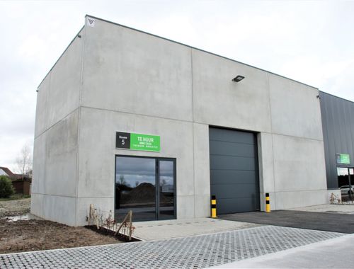                                         Bâtiment d’entreprise à louer à Ingelmunster, € 1.600
