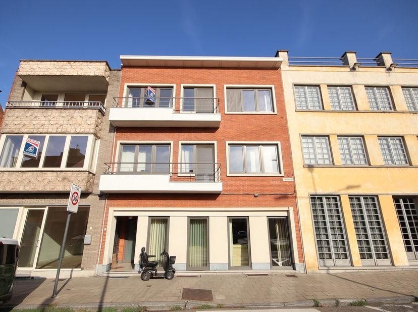 Appartement te huur in Naamsevest 9 bus 201,
                    3800 Sint-Truiden