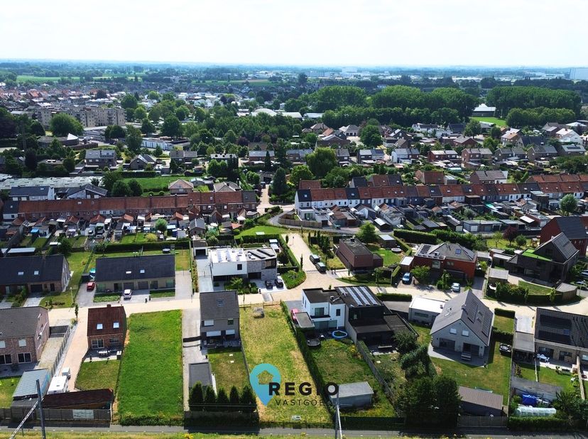 Grond te koop in Kleine Oostkouter 27,
                    9800 Deinze