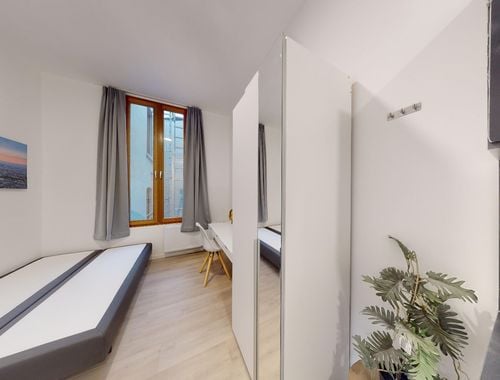                                         Kot-Kamer te huur in Berchem, € 515
