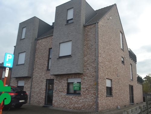                                         Gelijkvloers app. te huur in Grobbendonk, € 900
