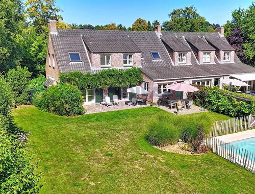                                        Villa te koop in Sint-Genesius-Rode, € 1.360.000
