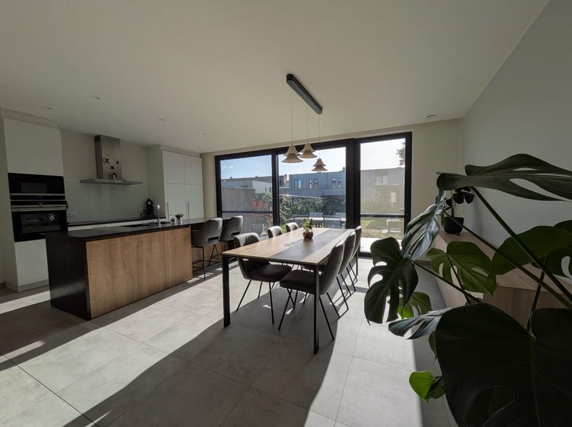 Huis te koop in Van Goethemstraat 9B,
                    9820 Merelbeke
