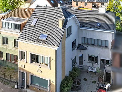                                         Gemengd gebruik te koop in Sint-Genesius-Rode, € 620.000

