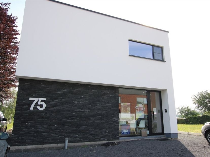 Bedrijfsvastgoed te huur in Kouter 75,
                    2811 Leest