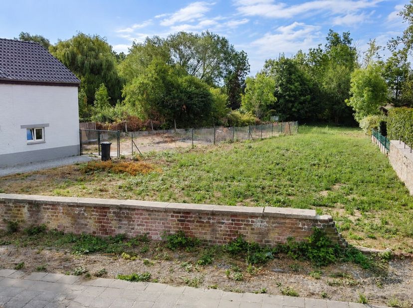 Grond te koop
                    in 5190 Jemeppe-sur-Sambre