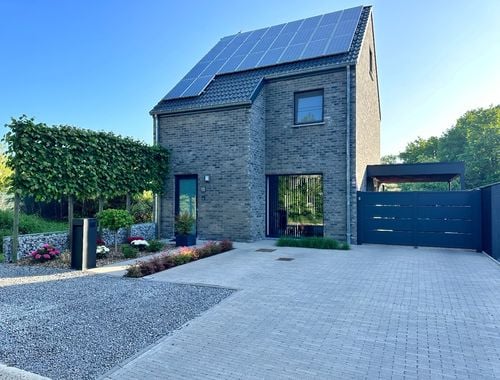                                         Woning te koop in As, € 489.000
