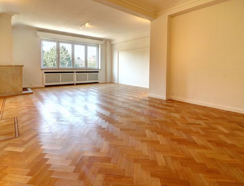                                         Appartement te huur in Sint-Pieters-Woluwe, € 2.000
