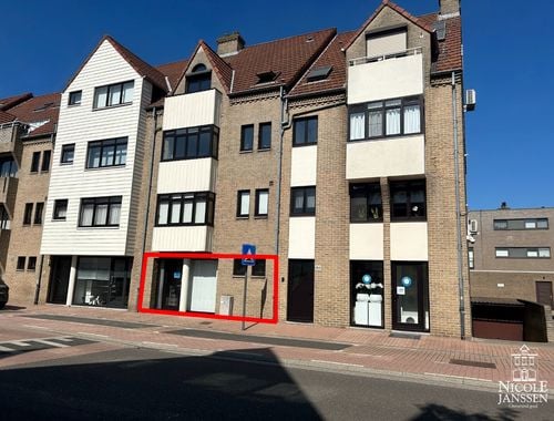                                         Kantoor te koop in Maaseik, € 139.900
