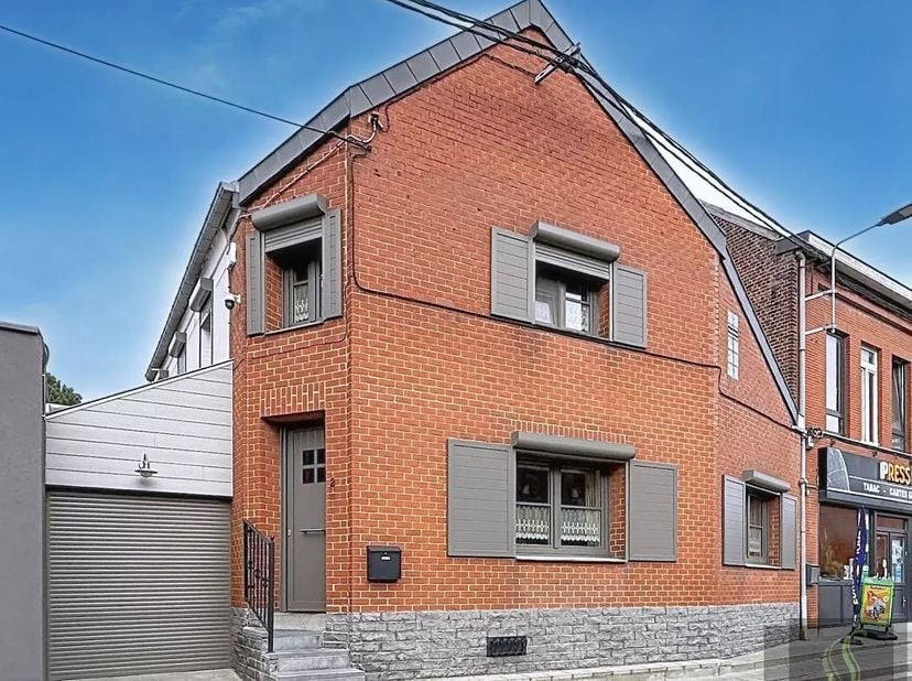 Huis te koop in RUE DU BEAUREGARD 2,
                    7141 Carnières