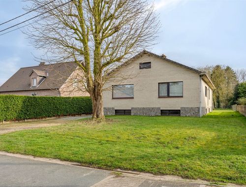                                         Woning te koop in Maaseik, € 359.000
