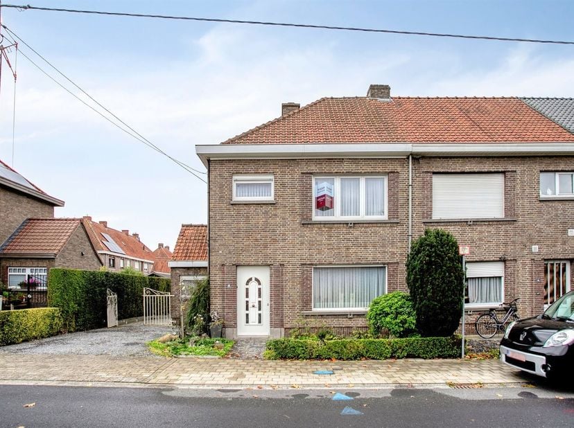 Huis te koop in Grasstraat 18,
                    8570 Vichte