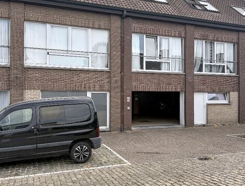                                         Studio met slaaphoek te huur in Roeselare, € 520
