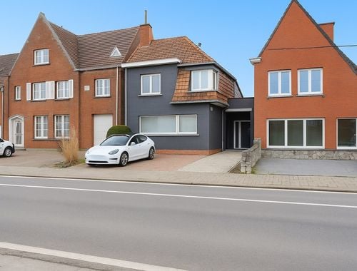                                         Maison à vendre à Mouscron, € 299.000

