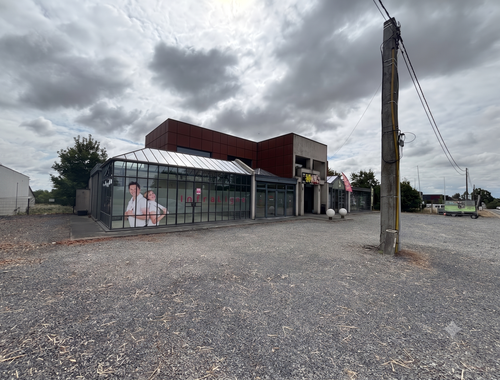                                         Handelspand te huur in Hannut, € 3.000
