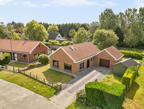                                         Woning te koop in Zevergem, € 335.000
