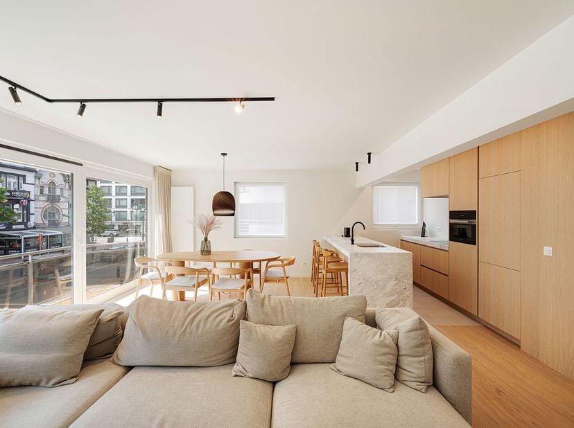 Appartement te koop in lippenslaan 131 bus 11,
                    8300 Knokke