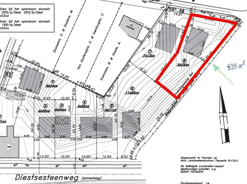 Gunstig gelegen, zuidgerichte bouwgrond voor open bebouwing van 939m². <br />
Gelegen te Rillaar met alle faciliteiten in de onmiddellijke omgeving.