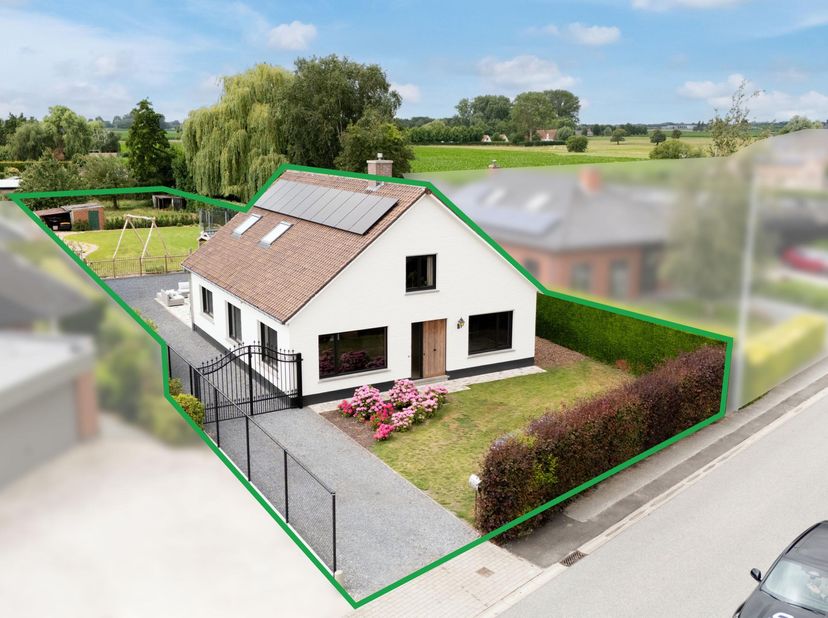 Welkom in deze instapklare open bebouwing, waar ruimte, comfort en energiezuinig wonen perfect samengaan. Gelegen in een rustige en gegeerde buurt van