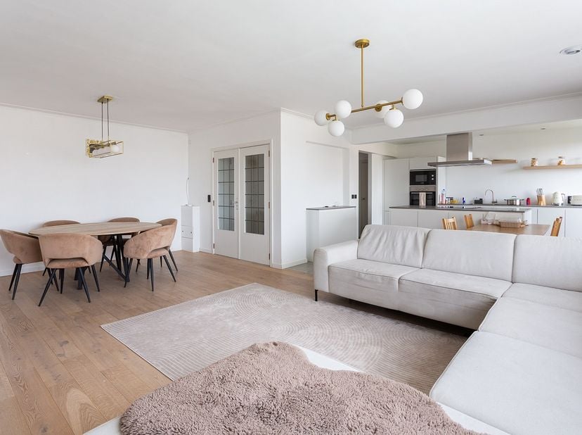 Appartement te koop in August Vermeylenlaan 3,
                    2050 Antwerpen
