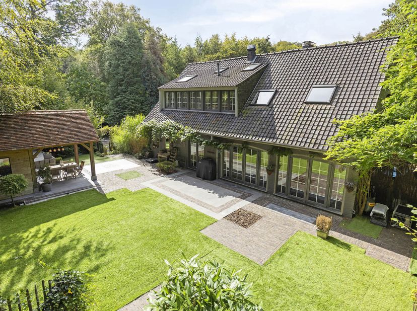 Huis te koop in Terhulpsesteenweg 9,
                    1560 Hoeilaart