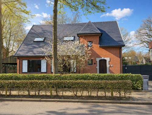                                         Villa te koop in Ekeren, € 725.000
