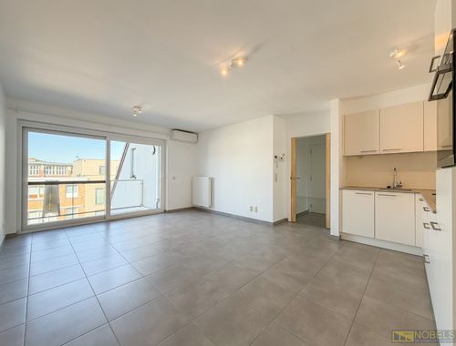                                         Appartement te huur in Ronse, € 850
