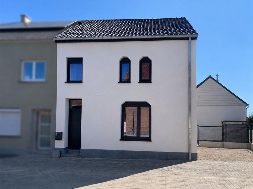 Huis te huur in Ommegangstraat 7,
                    9420 Mere