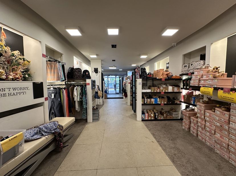 Bedrijfsvastgoed te huur in Statielei 19,
                    2640 Mortsel
