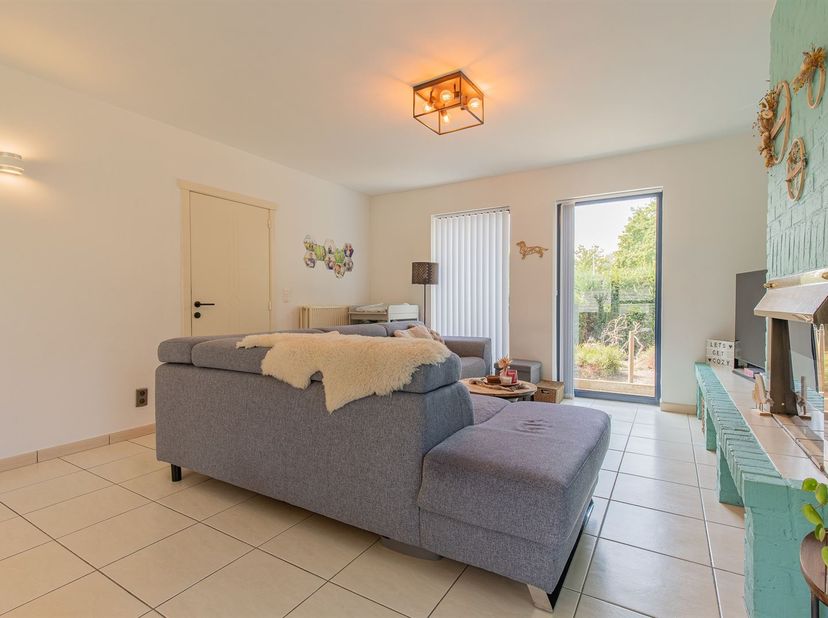 Instapklare HOB met garage op top-locatie in Oudegem | bezoekdag op 05/09 op afspraak<br />
Instelprijs (bieden vanaf): 459.000,00 euro<br />
Deze e