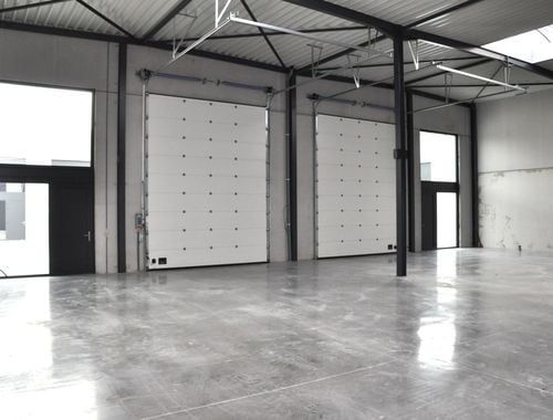                                         Bâtiment d’entreprise à vendre à Ieper, € 490.000
