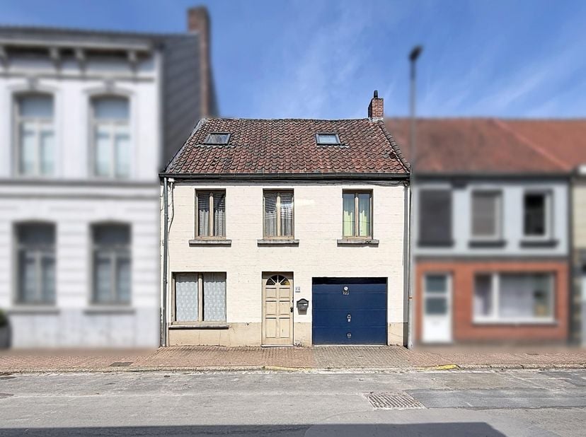 Huis te koop in Alfons Sifferstraat 24,
                    9930 Zomergem
