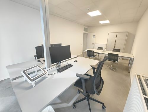                                         Kantoorruimte te huur in Kortrijk, € 425
