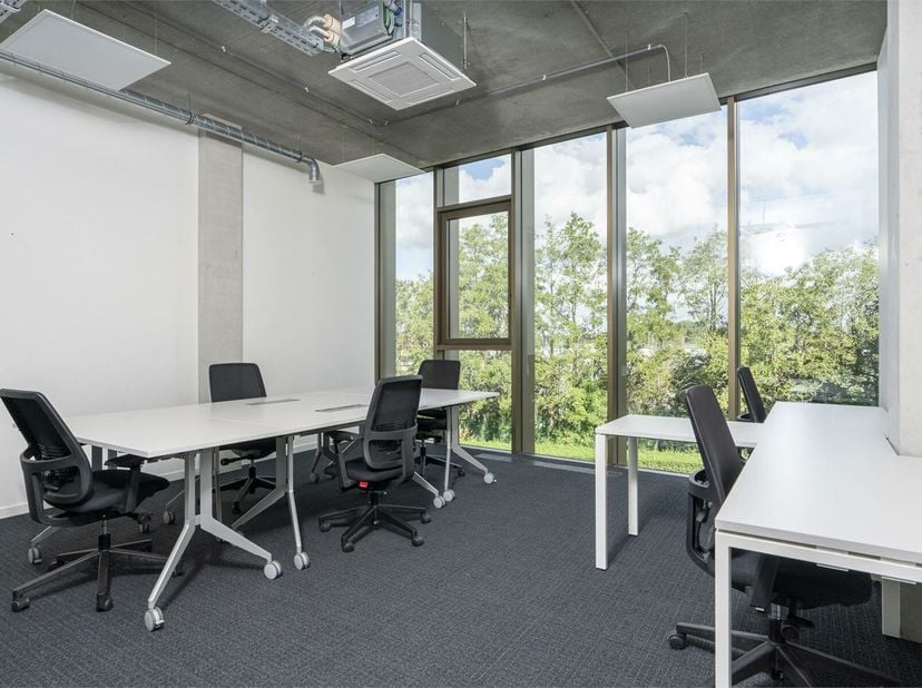 Bien professionnel à louer
                    à 8500 Kortrijk