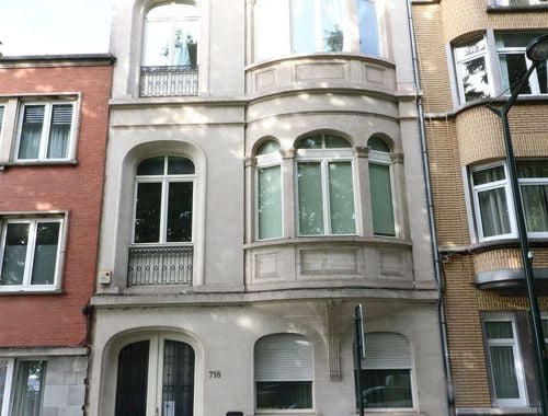                                         Appartement te huur in Laken, € 1.300
