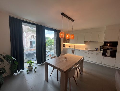                                         Appartement à louer à Olsene, € 775
