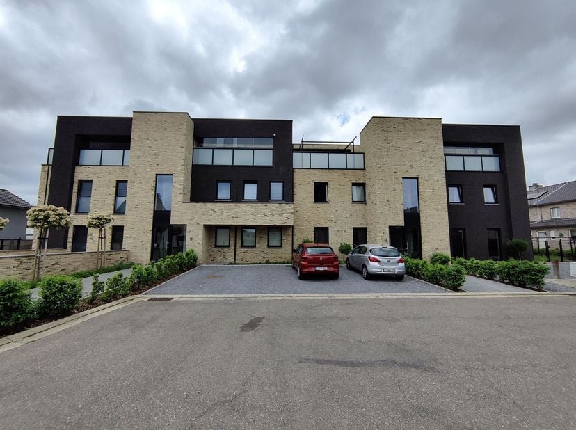 Appartement te huur in Kleine Hulst 8/4,
                    3630 Mechelen-aan-de-Maas
