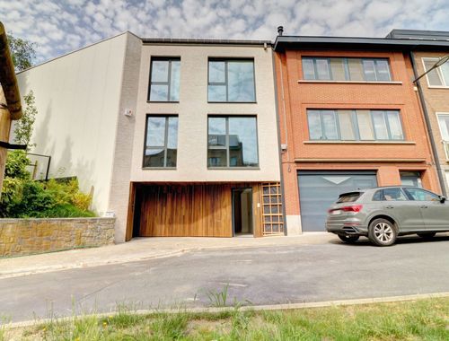                                         Woning te huur in Sint-Lambrechts-Woluwe, € 2.100
