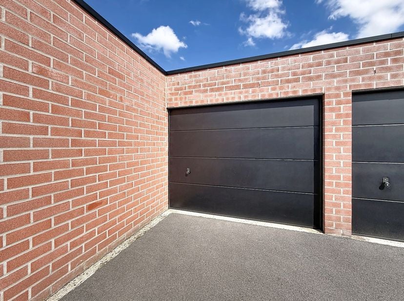 Garage à louer
                    à 9910 Knesselare