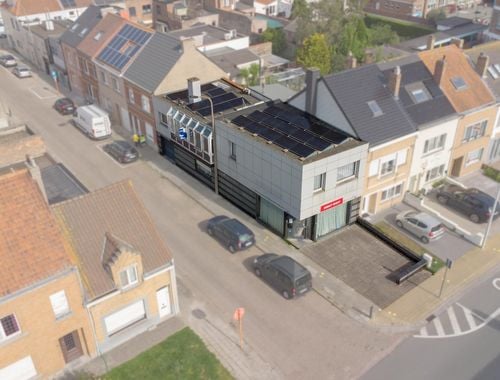                                         Handelspand met woonst te koop in Bredene, € 325.000

