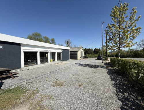                                         Bâtiment commercial à vendre à Barvaux-sur-Ourthe, € 315.000
